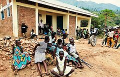 NL_2025-07_Kongo__Kakuzi__Knudsen_House