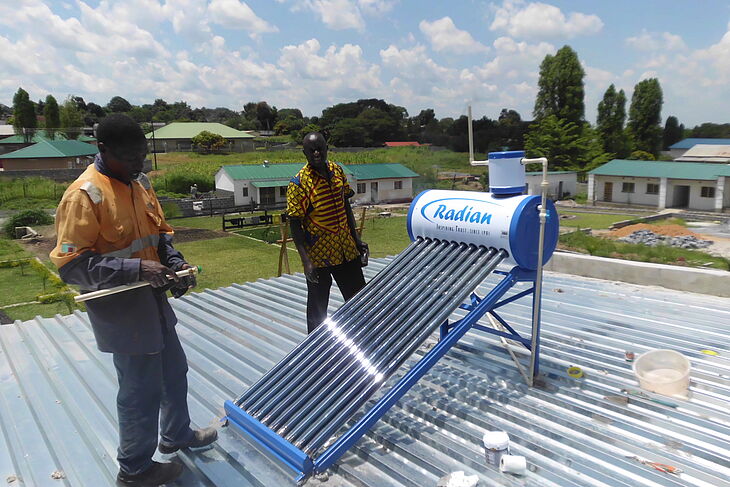Solar_auf_shop_Sambia
