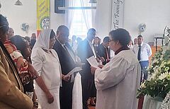 NL_2025-12_Suedafrika__Ebenhaeser_Moravian_Church__erste_Akoluthin