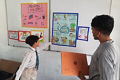 NL_2025-11_Indien__Moravian_Institute__Info-Poster-Wettbewerb