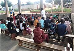 NL_2022-01_Burundi__Bujumbura__Gottesdienst