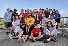 NL_2024-05_USA__Jugendliche_aus_der_US-Suedprovinz